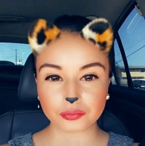 Meet your Posher, Fabiola